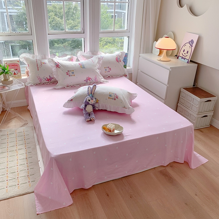 91家纺网 家纺一手货源 找家纺 玉元坊2025新款三丽鸥系列 全棉床单纯棉床裙三四件套  开心美乐蒂【花边款】