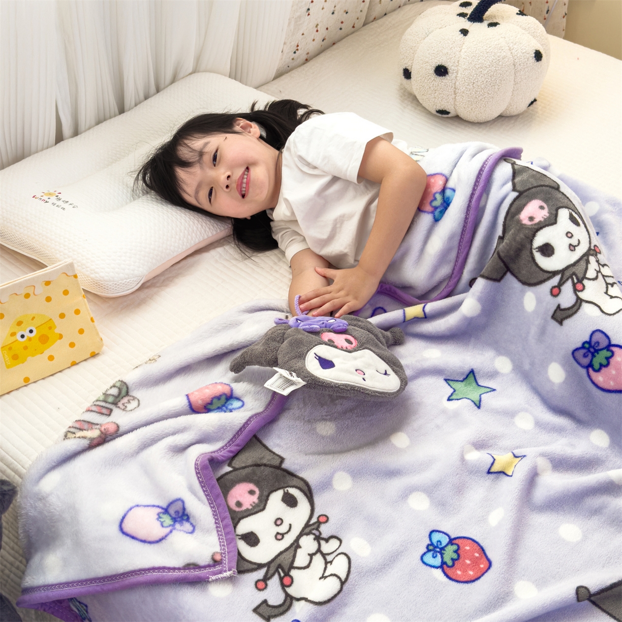 91家纺网 家纺一手货源 找家纺 花满路 2025新款亲肤舒适三丽鸥儿童毯毛毯毯子 草莓库洛米,草莓库洛米