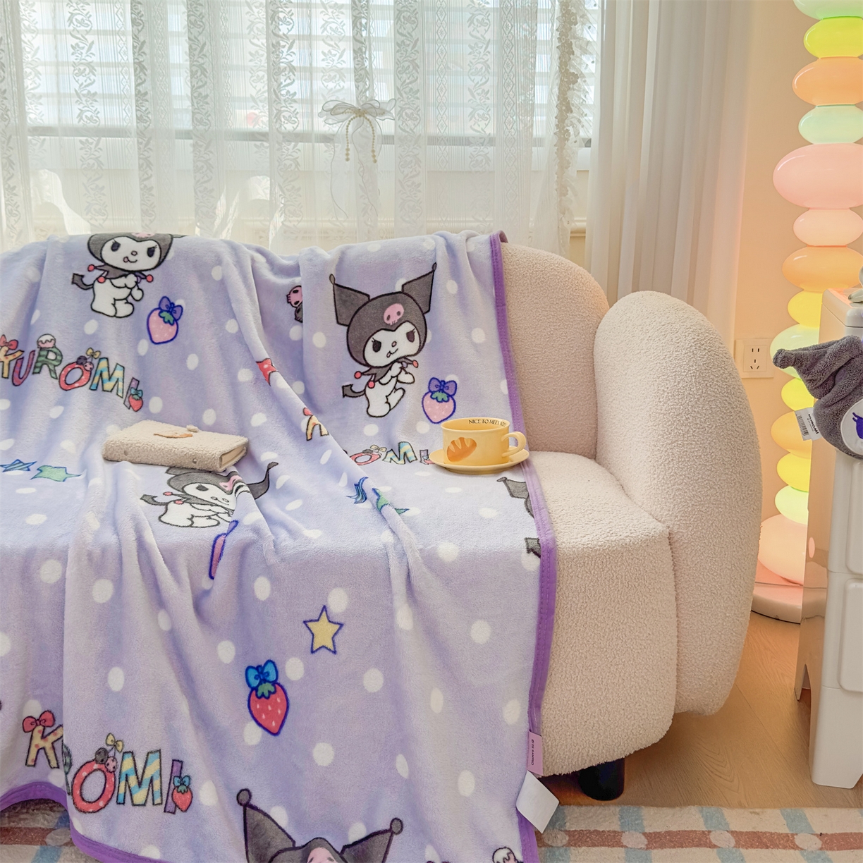 91家纺网 家纺一手货源 找家纺 花满路 2025新款亲肤舒适三丽鸥儿童毯毛毯毯子 草莓库洛米