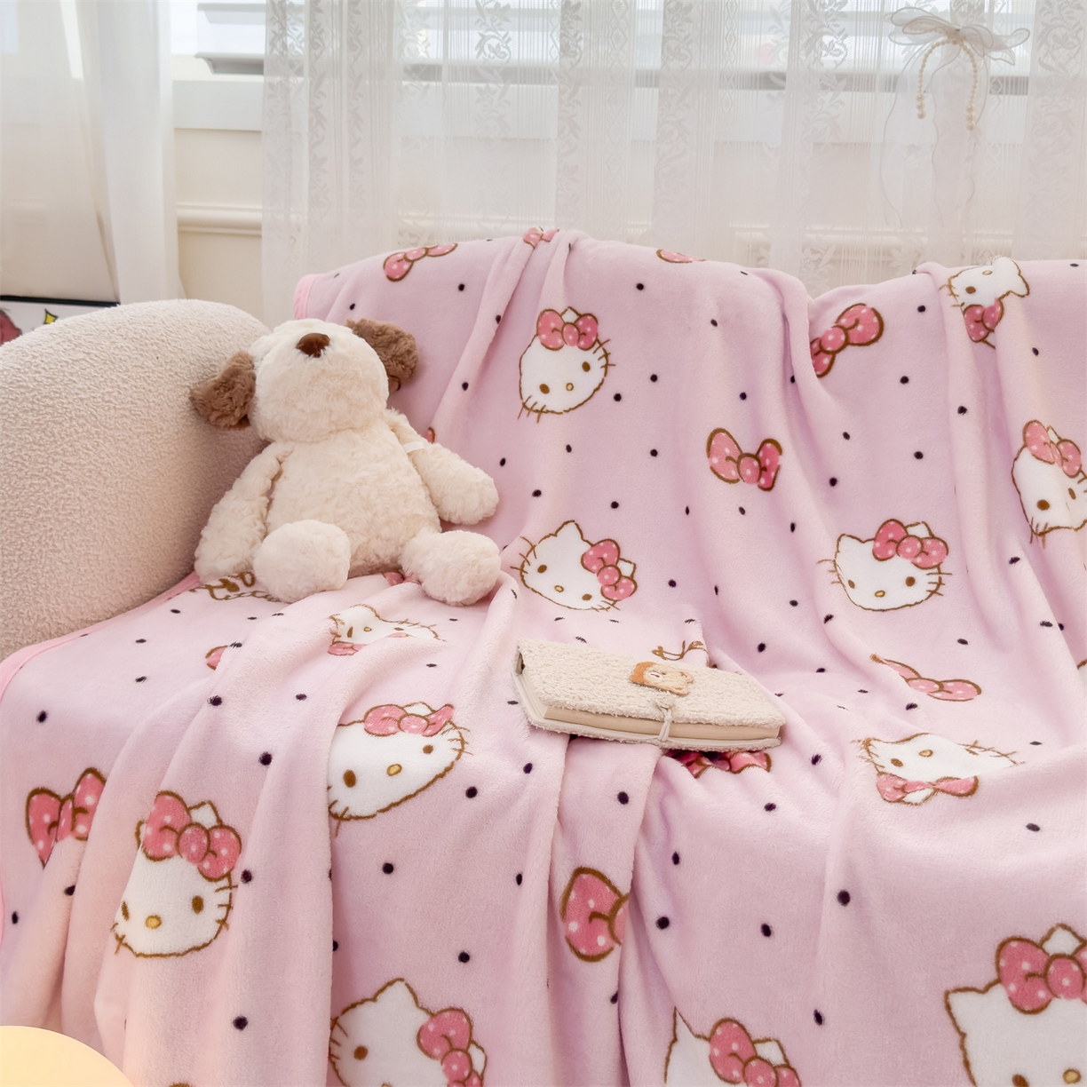 91家纺网 家纺一手货源 找家纺 花满路 2025新款亲肤舒适三丽鸥儿童毯毛毯毯子 点点kt