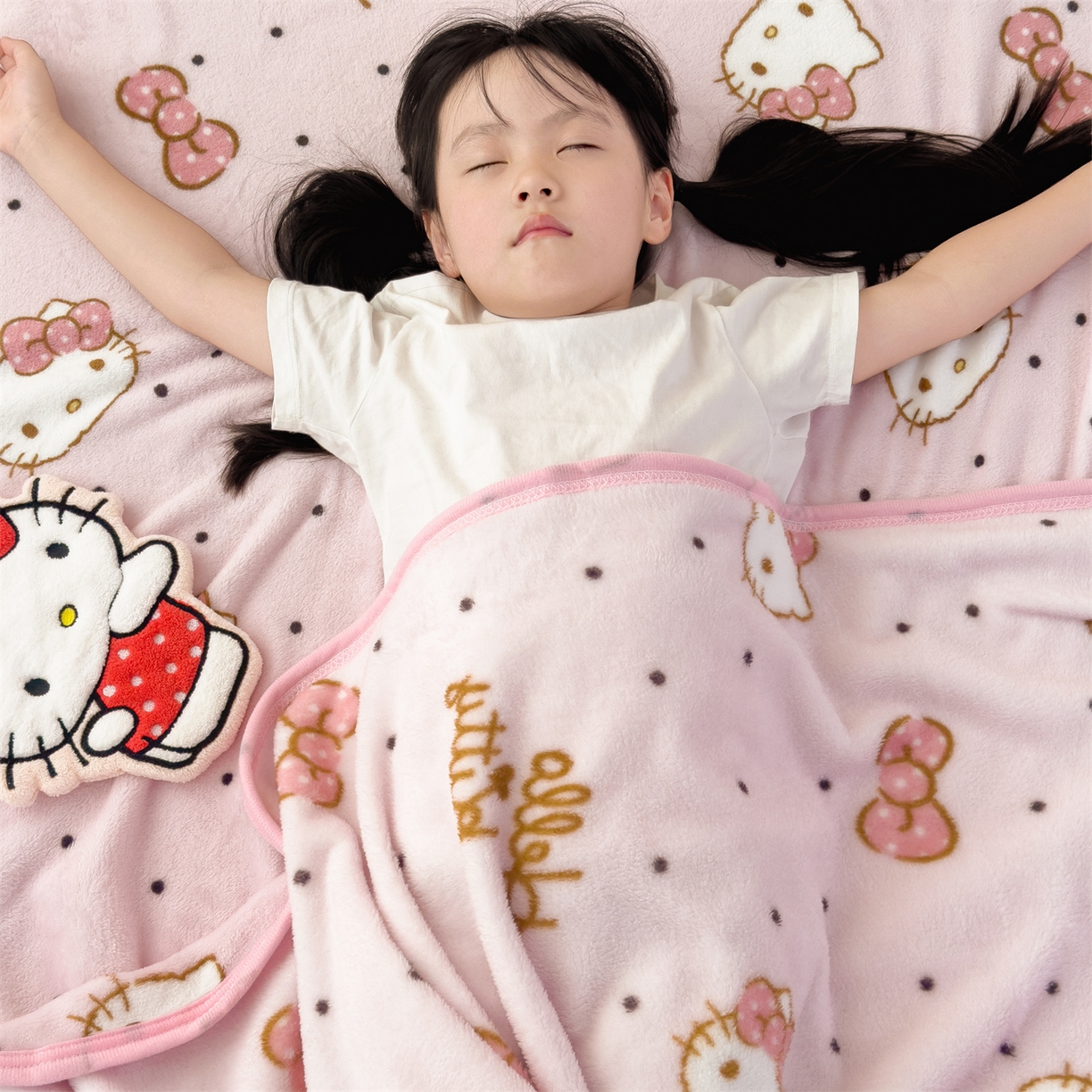 91家纺网 家纺一手货源 找家纺 花满路 2025新款亲肤舒适三丽鸥儿童毯毛毯毯子 点点kt