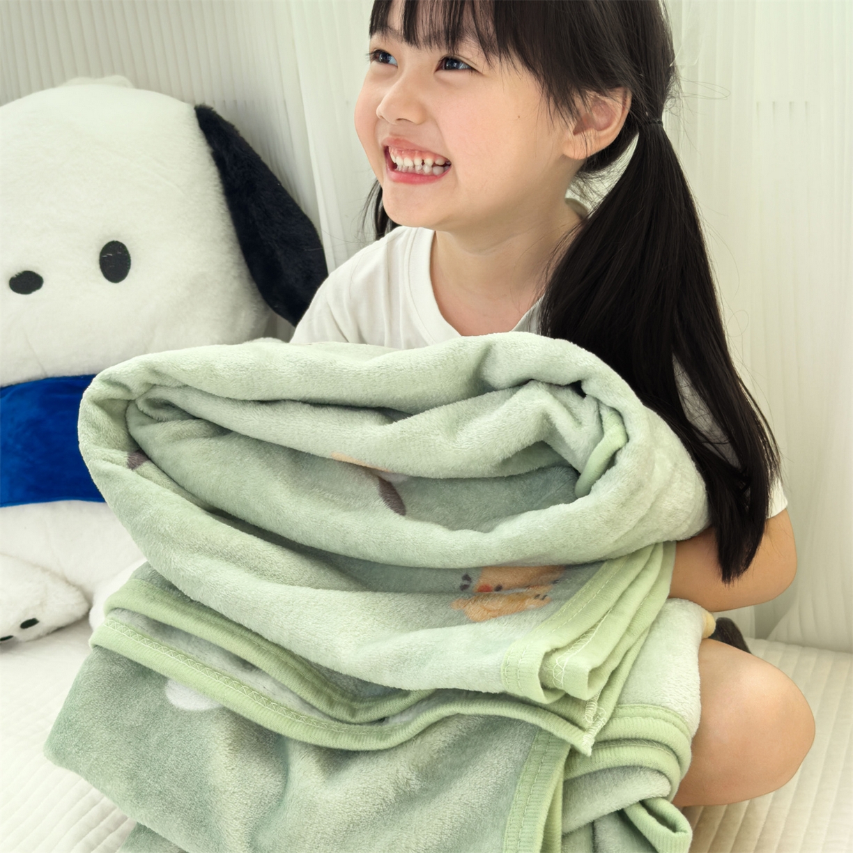 91家纺网 家纺一手货源 找家纺 花满路 2025新款亲肤舒适三丽鸥儿童毯毛毯毯子 滑板卡帕狗