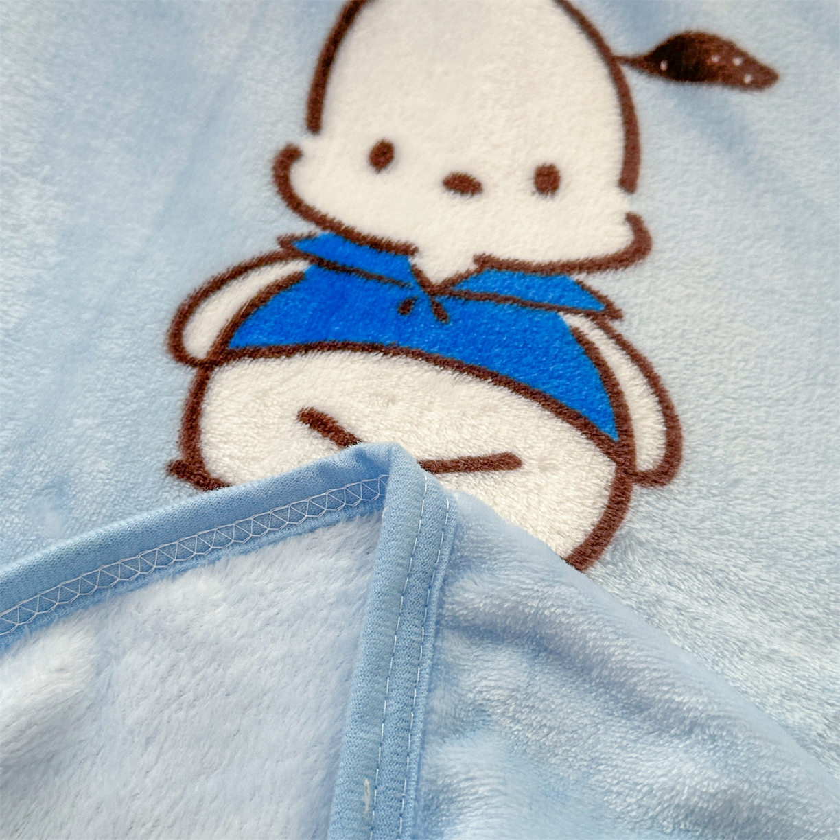 91家纺网 家纺一手货源 找家纺 花满路 2025新款亲肤舒适三丽鸥儿童毯毛毯毯子 萌萌卡帕狗