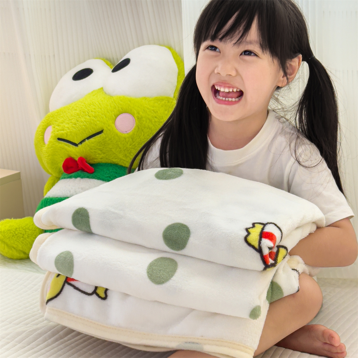 91家纺网 家纺一手货源 找家纺 花满路 2025新款亲肤舒适三丽鸥儿童毯毛毯毯子 球球大眼蛙