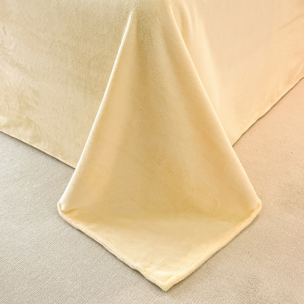 91家纺网 家纺一手货源 找家纺 如一 2025新款美式复古风数码织标牛奶绒四件套 复古绿