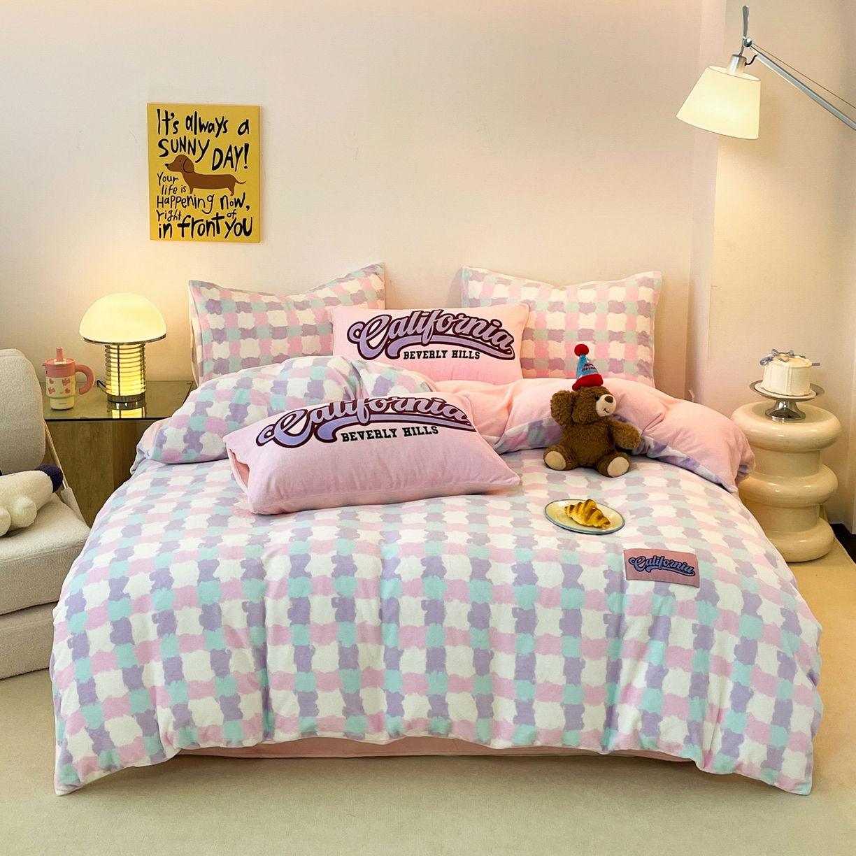 91家纺网 家纺一手货源 找家纺 如一 2025新款美式复古风数码织标牛奶绒四件套 复古粉