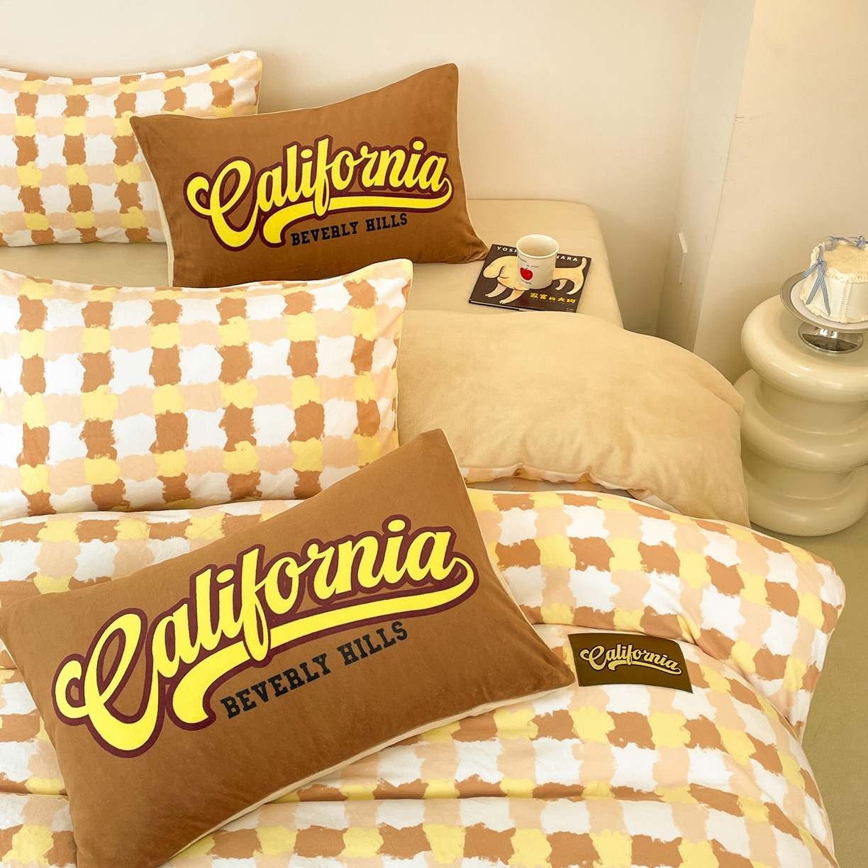 91家纺网 家纺一手货源 找家纺 如一 2025新款美式复古风数码织标牛奶绒四件套 复古咖