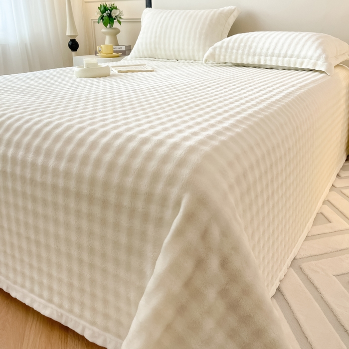 91家纺网 家纺一手货源 找家纺 宅部落 2025新款加厚牛奶绒泡泡绒单床单床单单品床单单件 优雅白