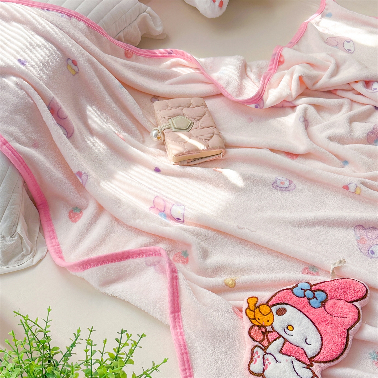 91家纺网 家纺一手货源 找家纺 花满路 2025新款亲肤舒适三丽鸥儿童毯毛毯毯子 甜筒美乐蒂