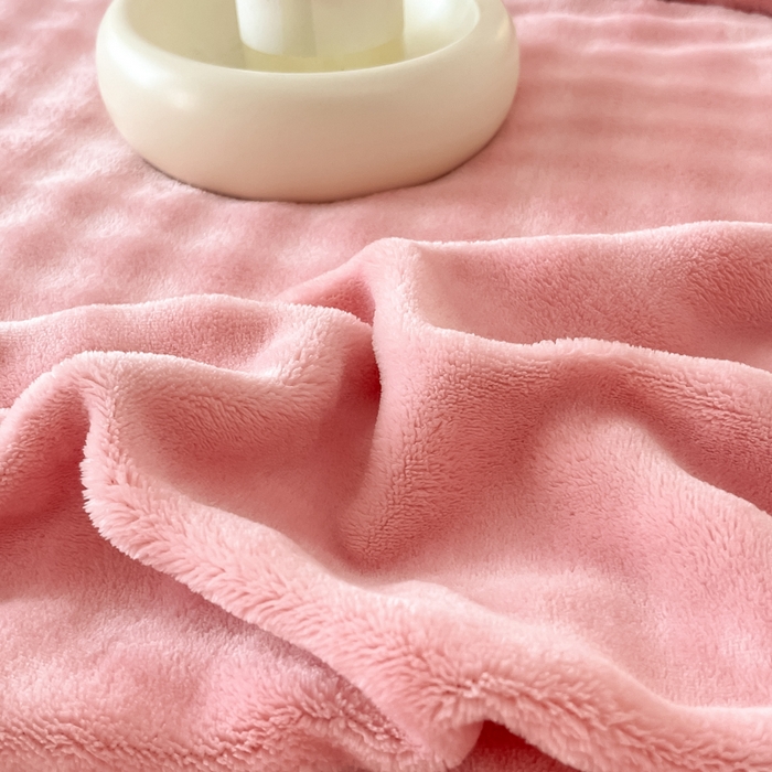 91家纺网 家纺一手货源 找家纺 宅部落 2025新款加厚牛奶绒泡泡绒单床单床单单品床单单件 优雅粉