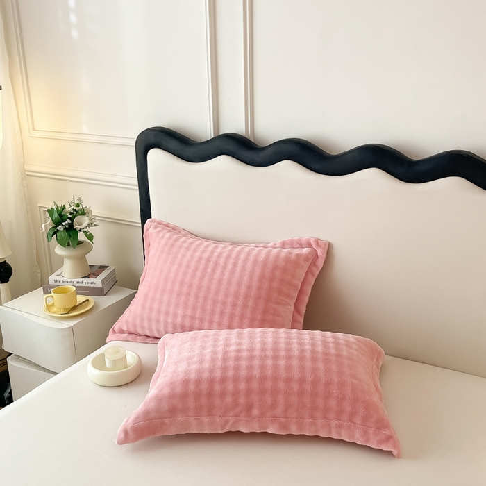 91家纺网 家纺一手货源 找家纺 宅部落 2025新款加厚牛奶绒泡泡绒单床单床单单品床单单件 优雅粉