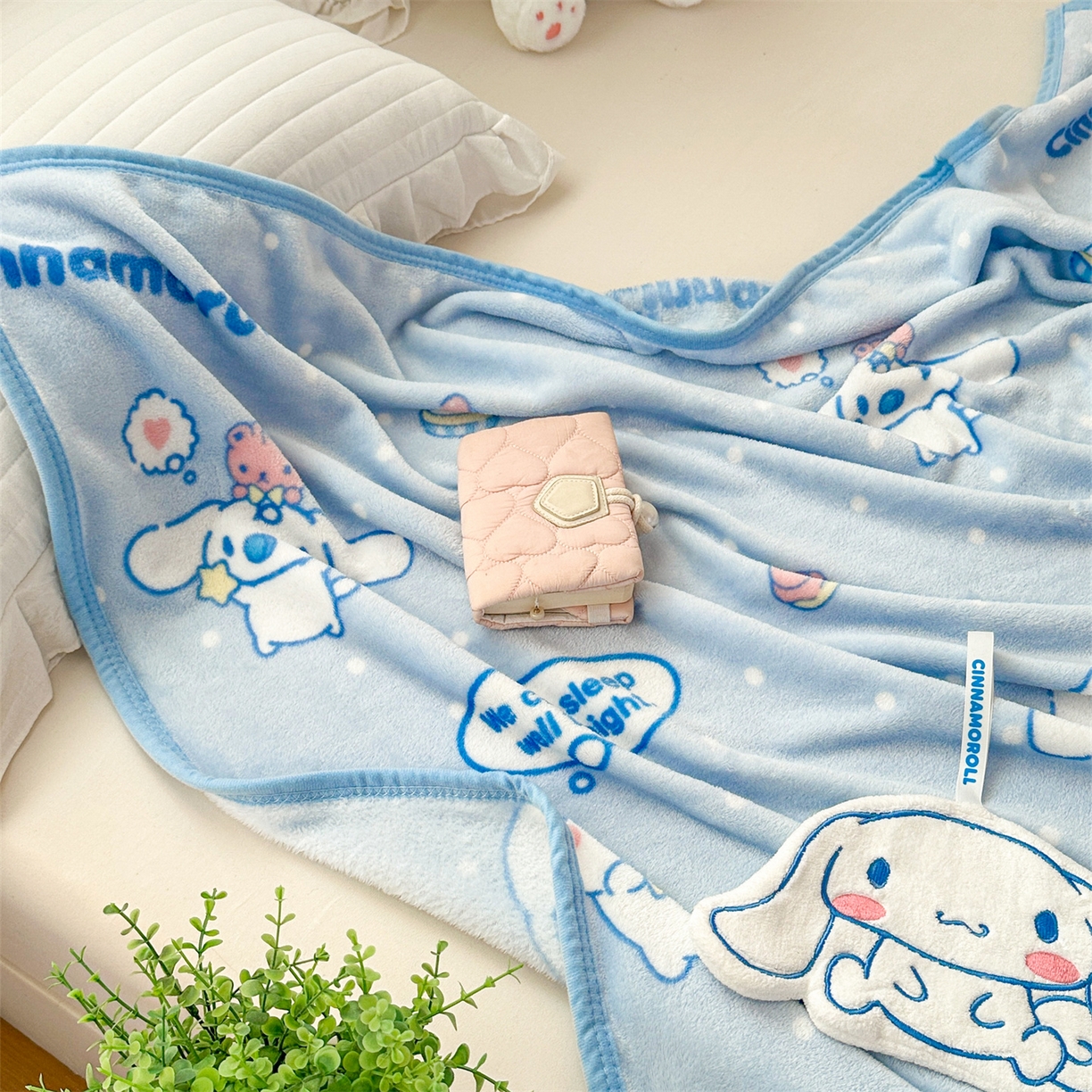 91家纺网 家纺一手货源 找家纺 花满路 2025新款亲肤舒适三丽鸥儿童毯毛毯毯子 星星玉桂狗