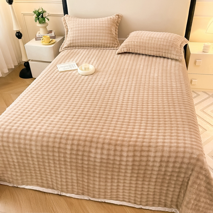 91家纺网 家纺一手货源 找家纺 宅部落 2025新款加厚牛奶绒泡泡绒单床单床单单品床单单件 优雅驼