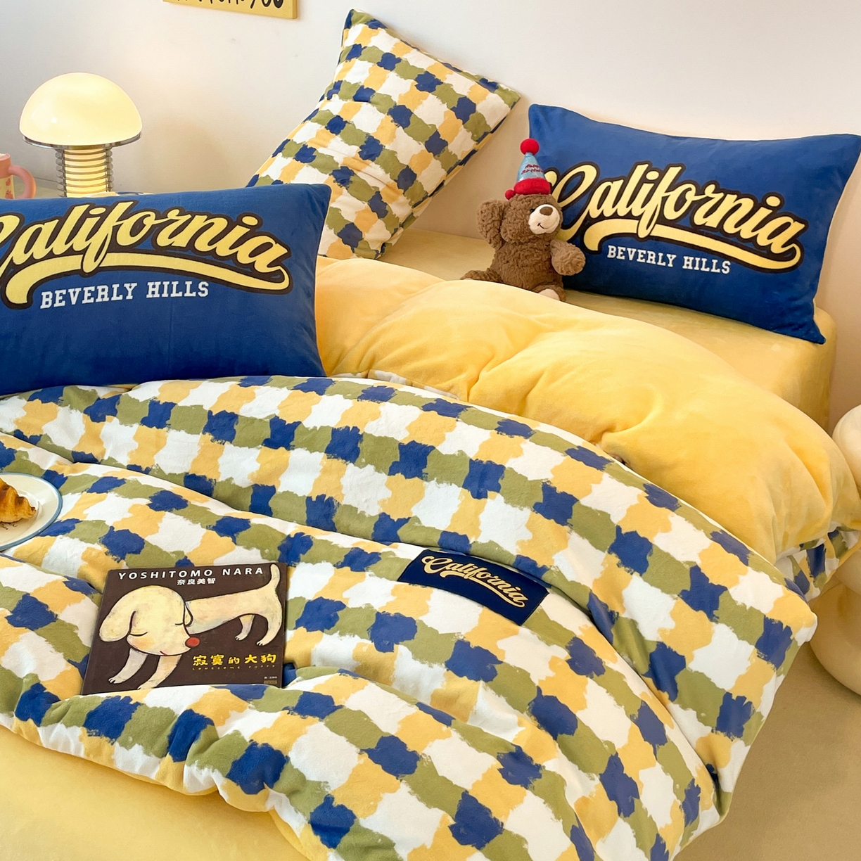 91家纺网 家纺一手货源 找家纺 如一 2025新款美式复古风数码织标牛奶绒四件套 复古蓝