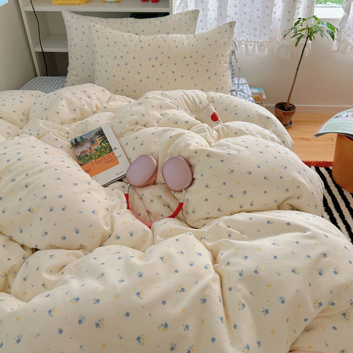 91家纺网 家纺一手货源 找家纺 初念 2025新款水洗棉系绳云朵棉四件套系列 系带-小兰花