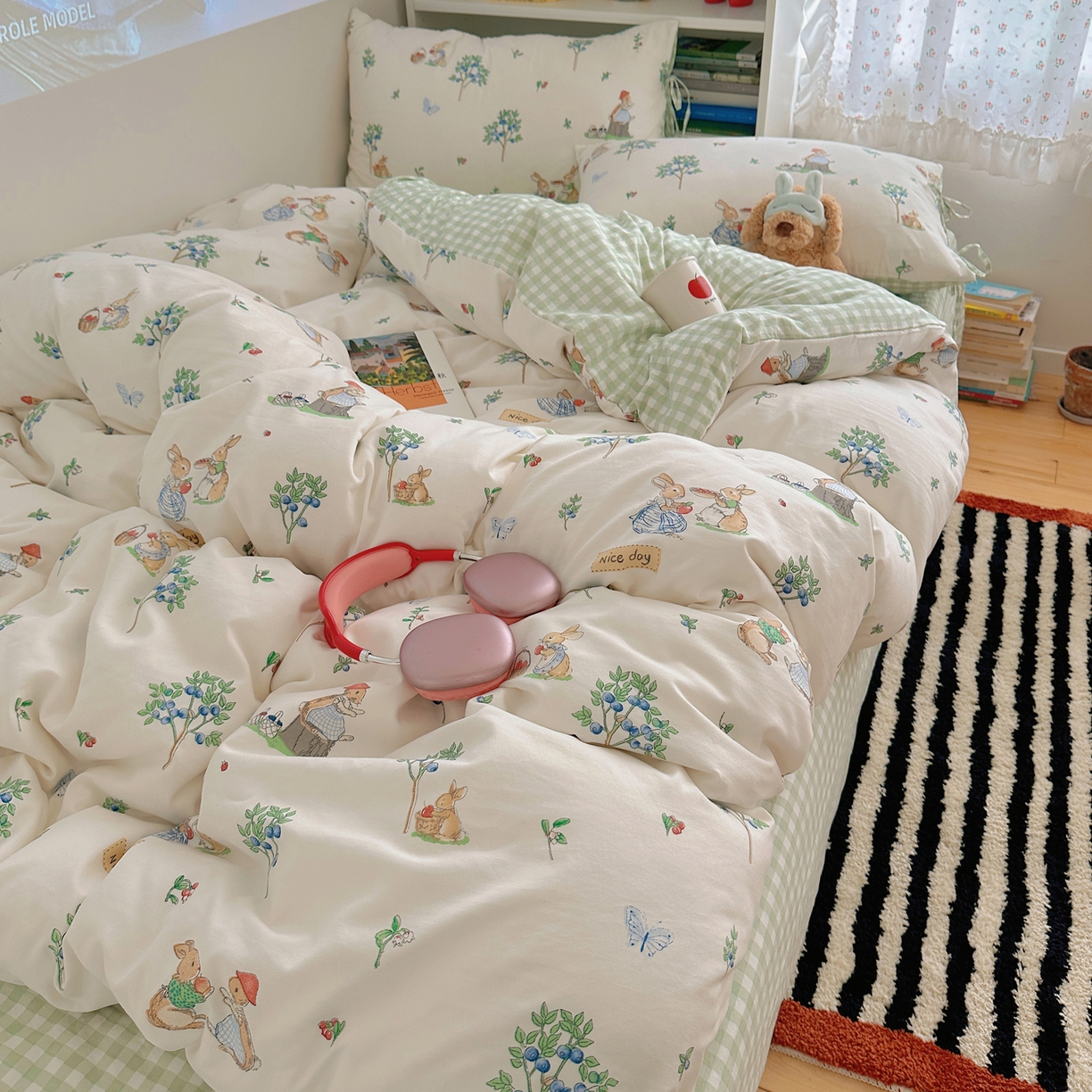 91家纺网 家纺一手货源 找家纺 初念 2025新款水洗棉系绳云朵棉四件套系列 系带-小兔弦音