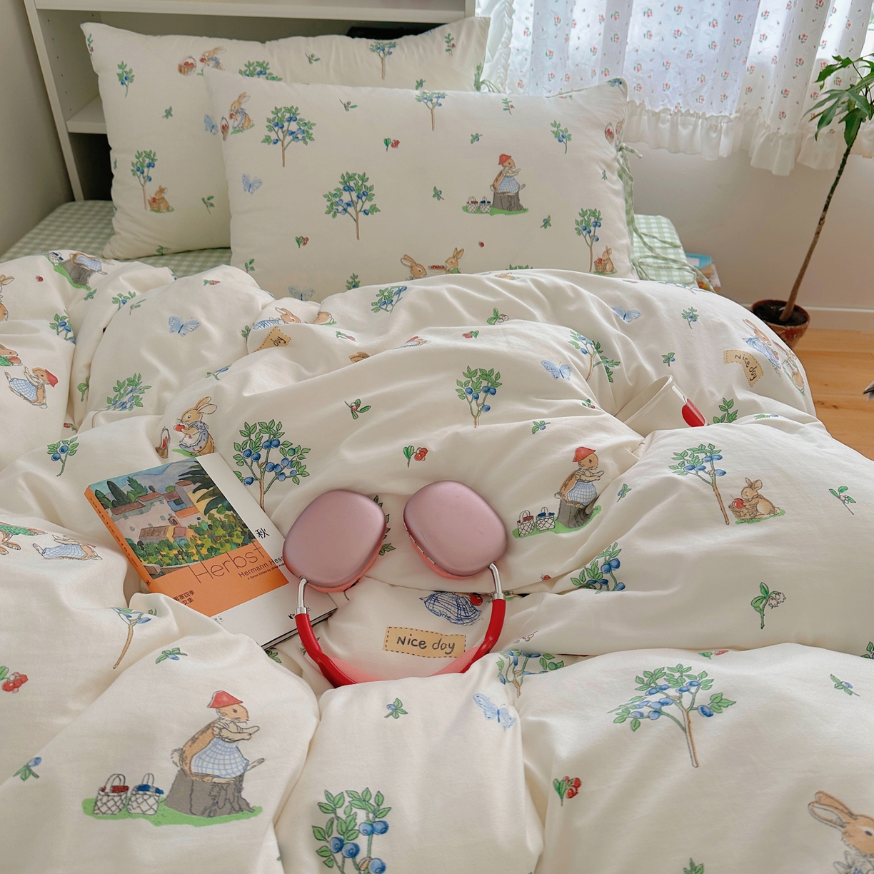 91家纺网 家纺一手货源 找家纺 初念 2025新款水洗棉系绳云朵棉四件套系列 系带-小兔弦音