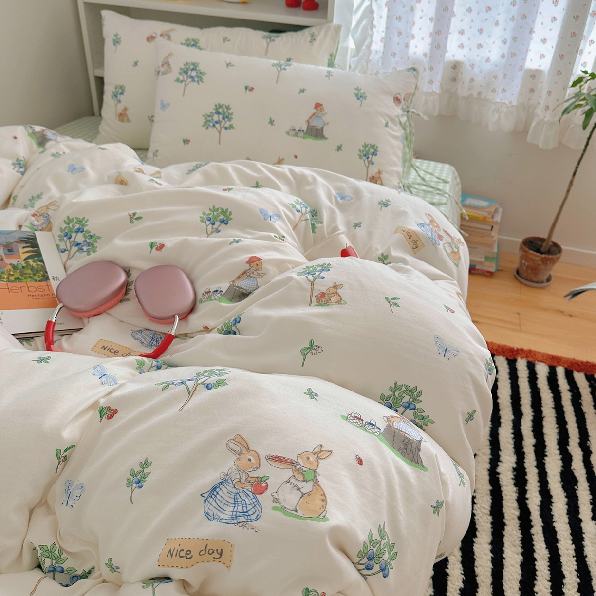 91家纺网 家纺一手货源 找家纺 初念 2025新款水洗棉系绳云朵棉四件套系列 系带-小兔弦音