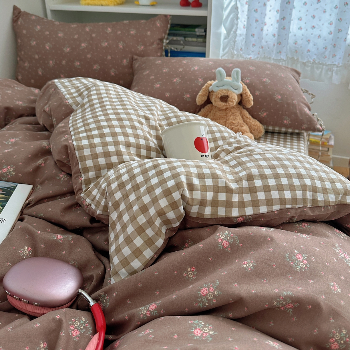 91家纺网 家纺一手货源 找家纺 初念 2025新款水洗棉系绳云朵棉四件套系列 系带-初夏-咖