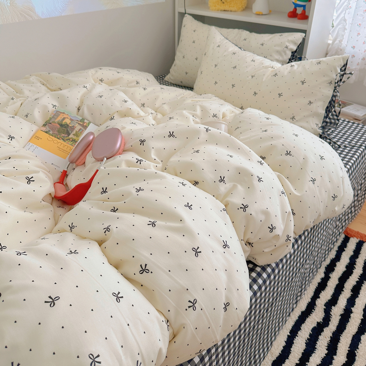 91家纺网 家纺一手货源 找家纺 初念 2025新款水洗棉系绳云朵棉四件套系列 系带-蝴蝶集-黑