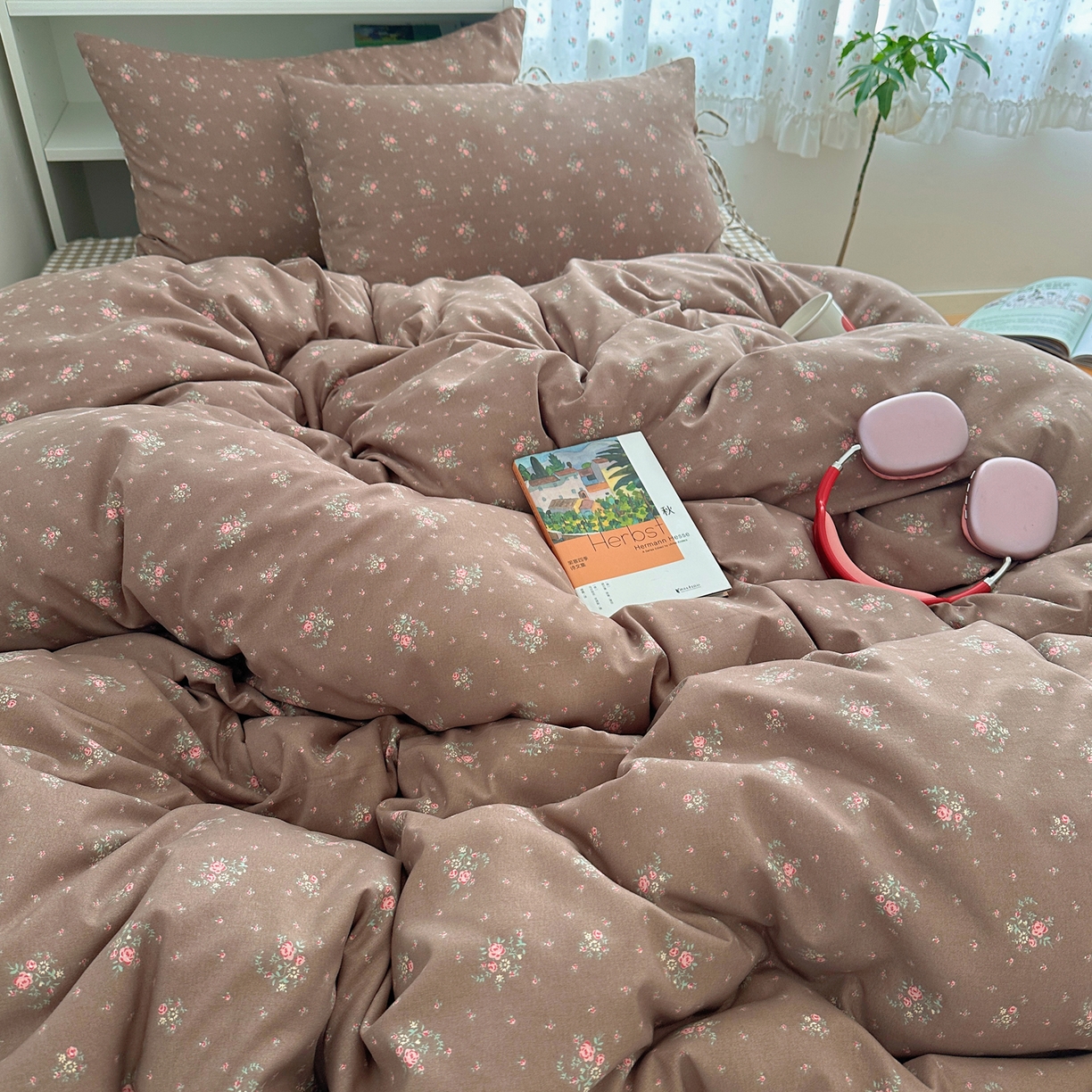 91家纺网 家纺一手货源 找家纺 初念 2025新款水洗棉系绳云朵棉四件套系列 系带-初夏-咖