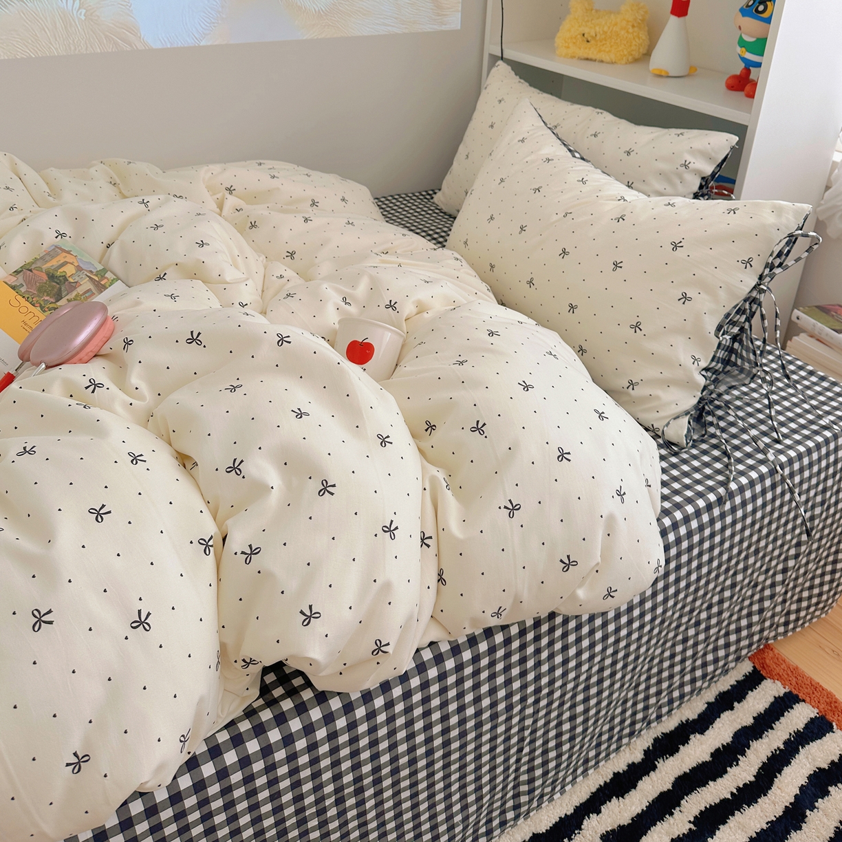 91家纺网 家纺一手货源 找家纺 初念 2025新款水洗棉系绳云朵棉四件套系列 系带-蝴蝶集-黑