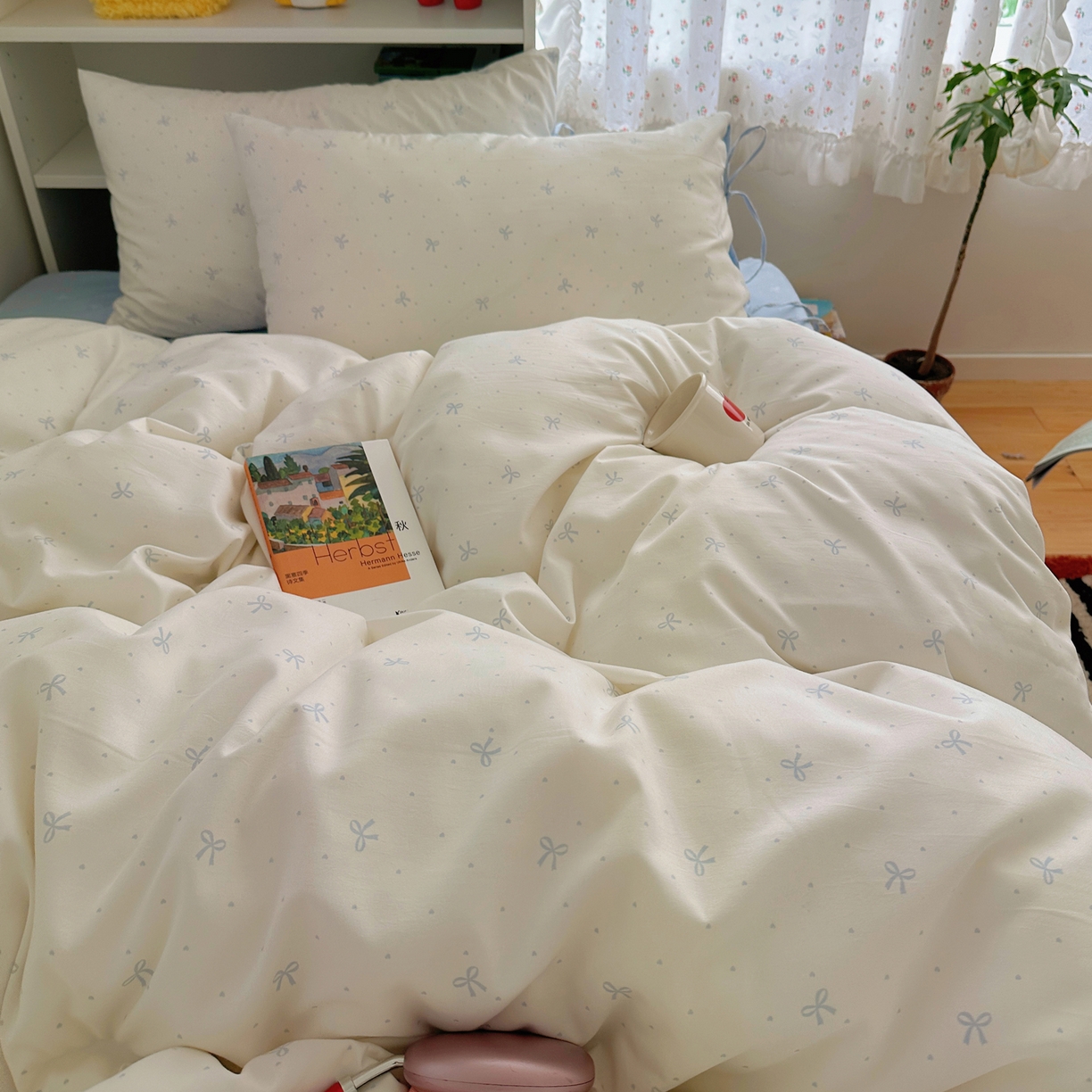 91家纺网 家纺一手货源 找家纺 初念 2025新款水洗棉系绳云朵棉四件套系列 系带-蝴蝶集-蓝