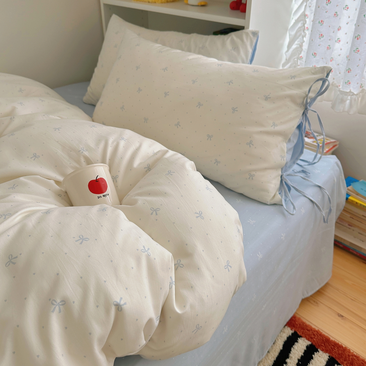 91家纺网 家纺一手货源 找家纺 初念 2025新款水洗棉系绳云朵棉四件套系列 系带-蝴蝶集-蓝