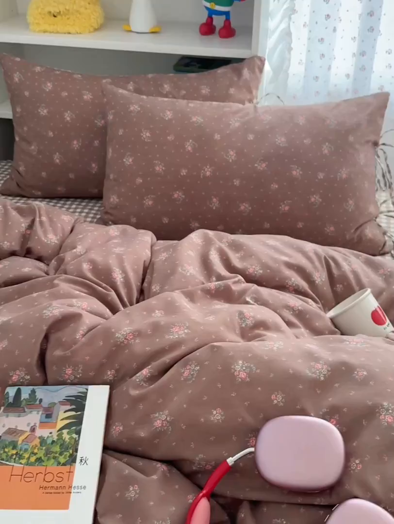 91家纺网 家纺一手货源 找家纺 初念 2025新款水洗棉系绳云朵棉四件套系列 系带-初夏-咖