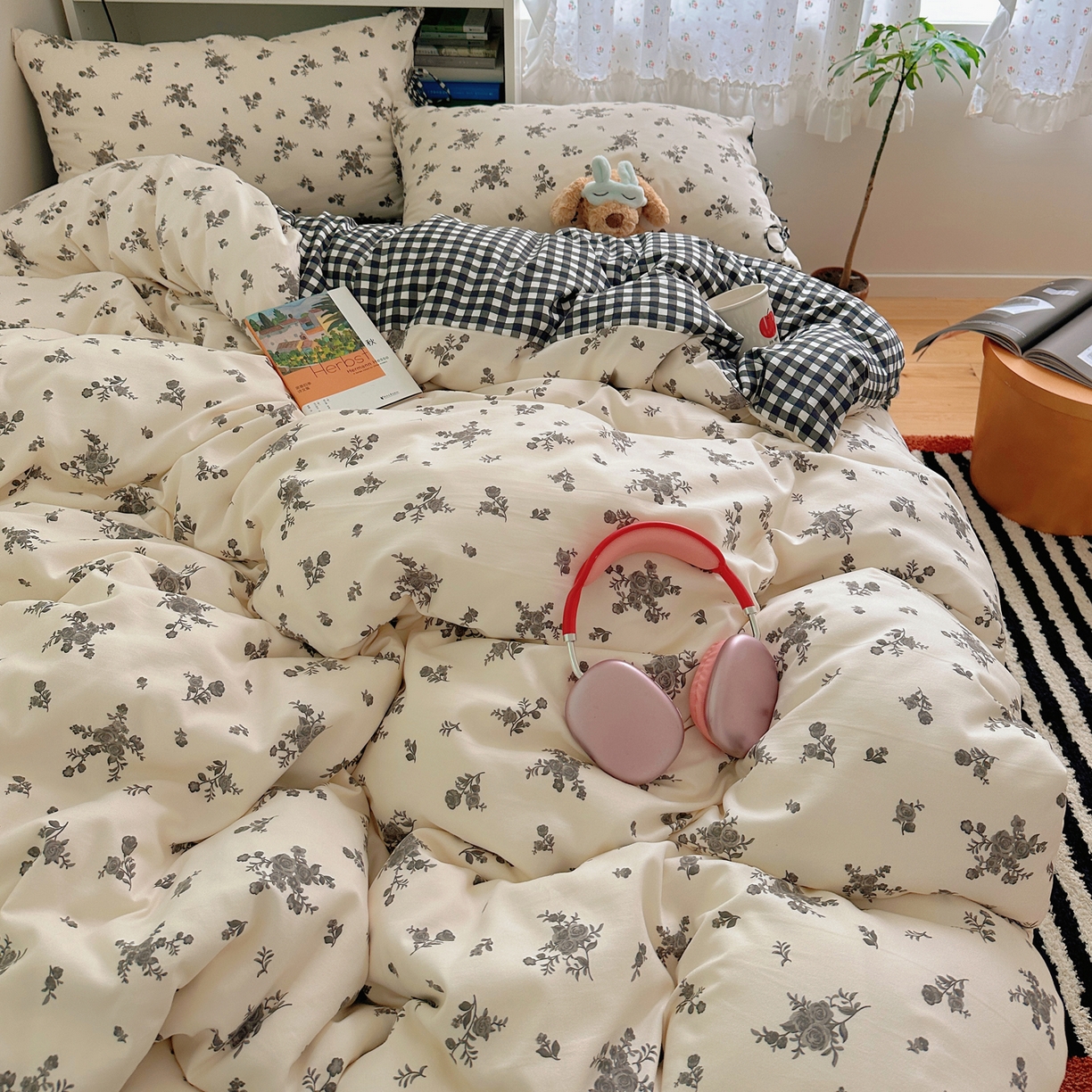 91家纺网 家纺一手货源 找家纺 初念 2025新款水洗棉系绳云朵棉四件套系列 系带-十里花田