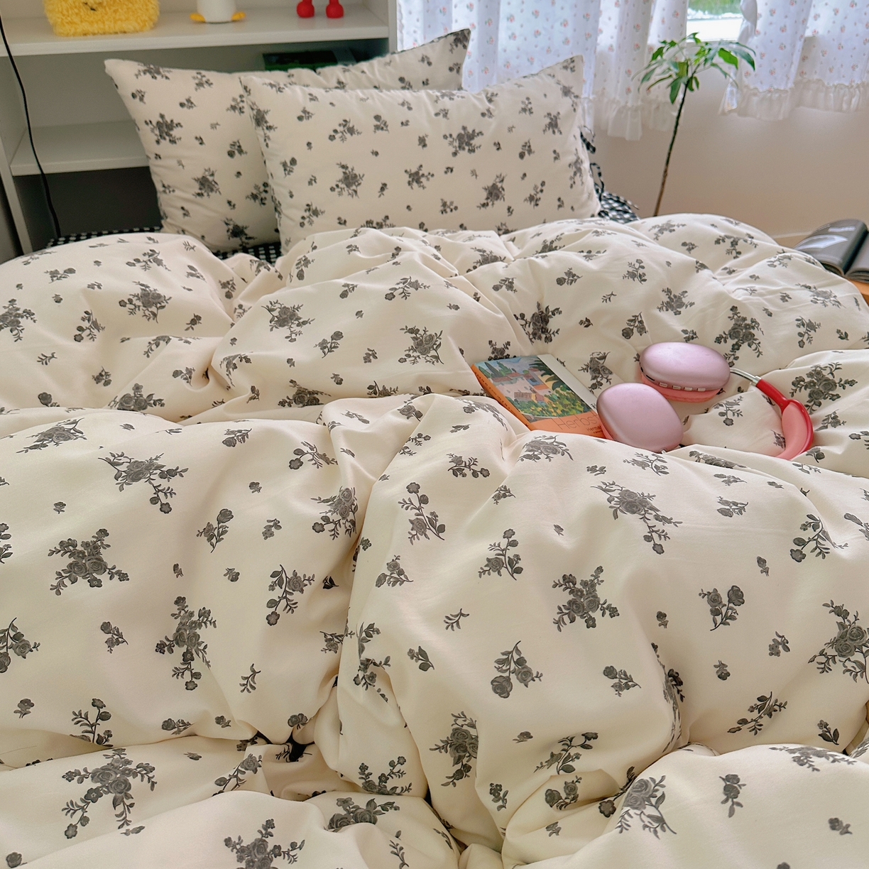 91家纺网 家纺一手货源 找家纺 初念 2025新款水洗棉系绳云朵棉四件套系列 系带-十里花田