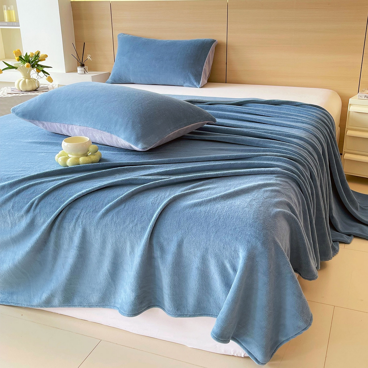 91家纺网 家纺一手货源 找家纺 小懒猪 2025年新款220克A类牛奶绒单床单 复古蓝