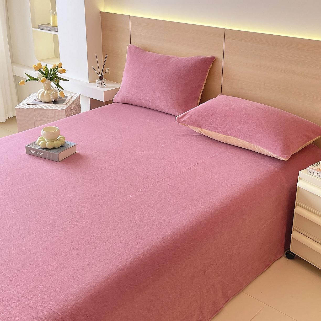 91家纺网 家纺一手货源 找家纺 小懒猪 2025年新款220克A类牛奶绒单床单 紫粉