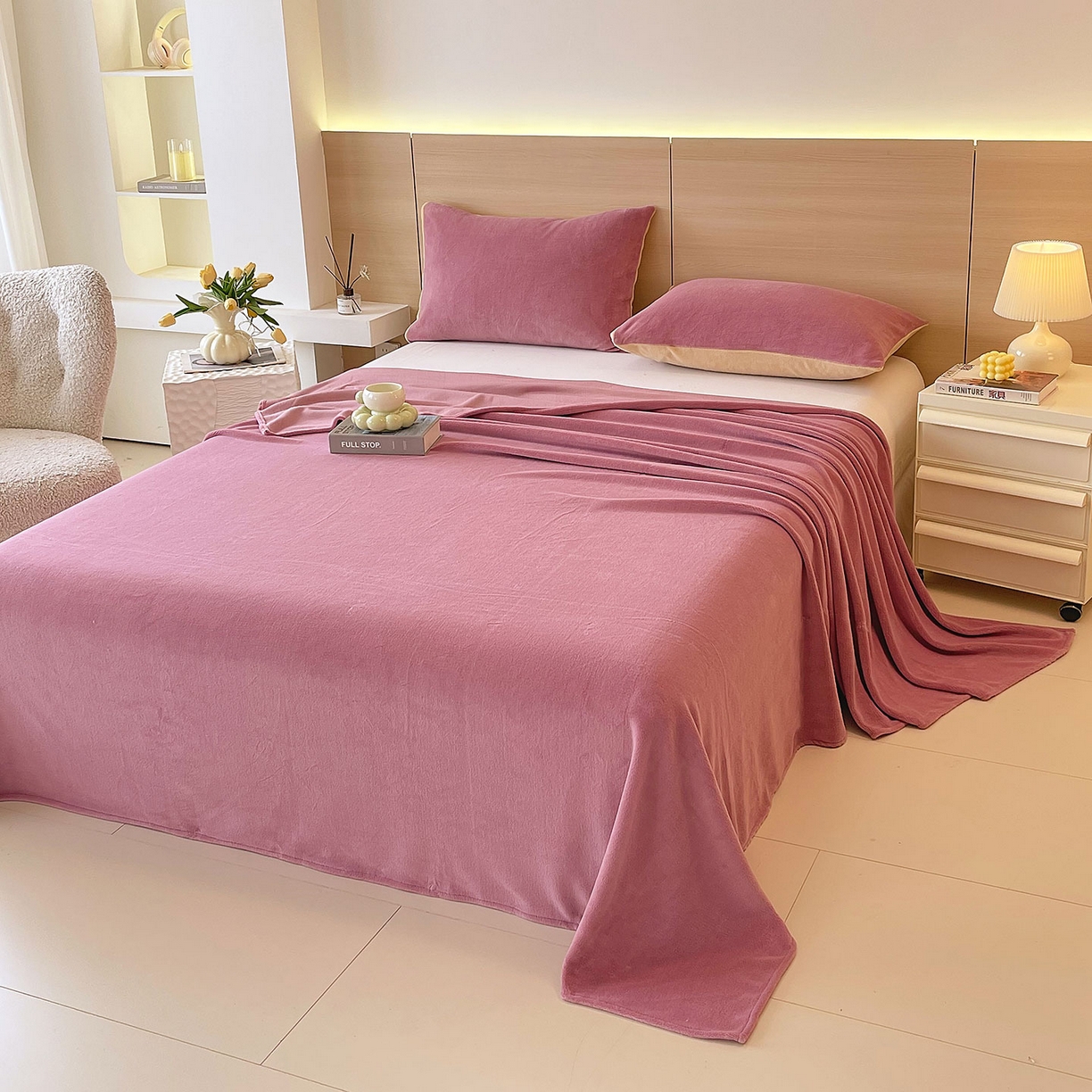 91家纺网 家纺一手货源 找家纺 小懒猪 2025年新款220克A类牛奶绒单床单 紫粉