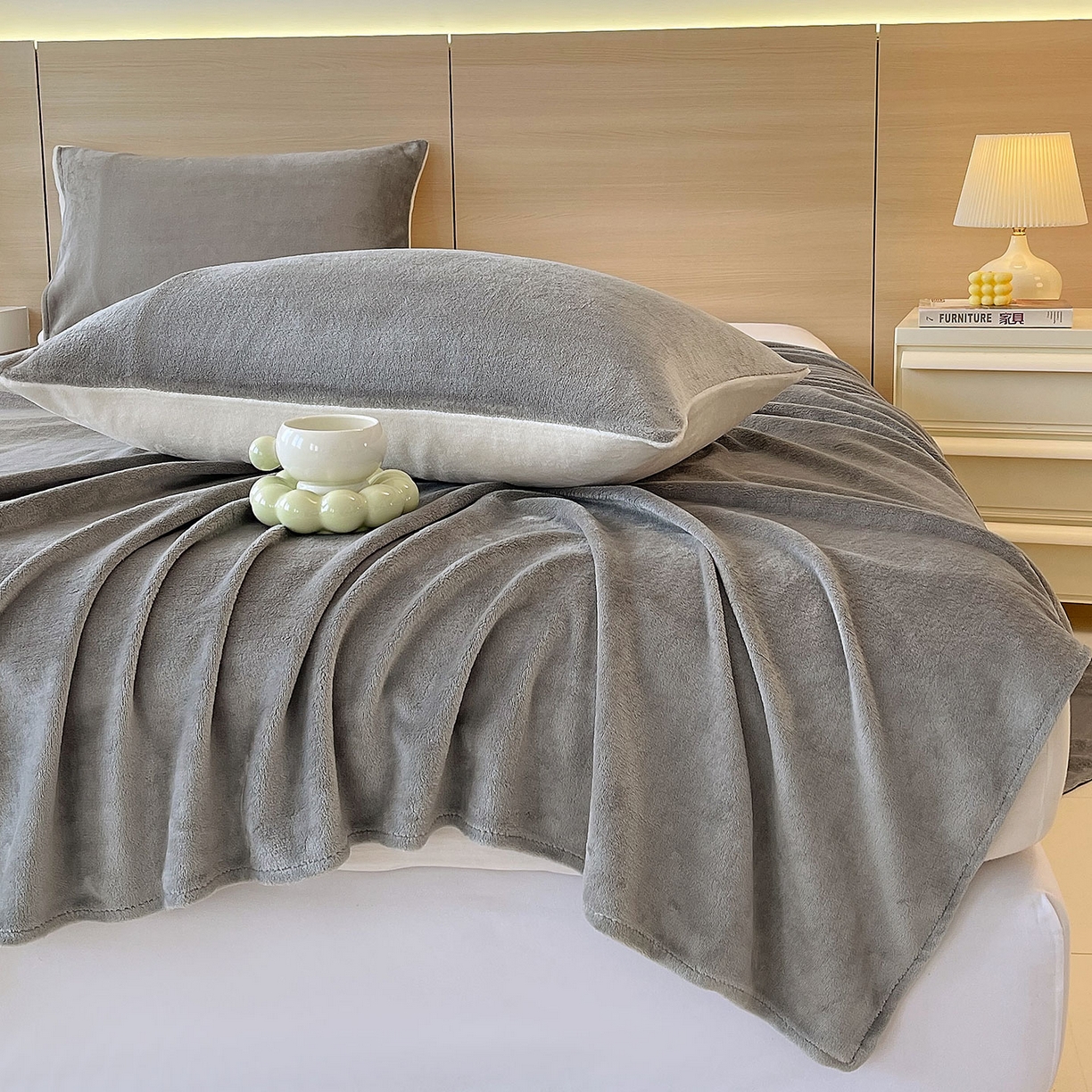 91家纺网 家纺一手货源 找家纺 小懒猪 2025年新款220克A类牛奶绒单床单 银灰