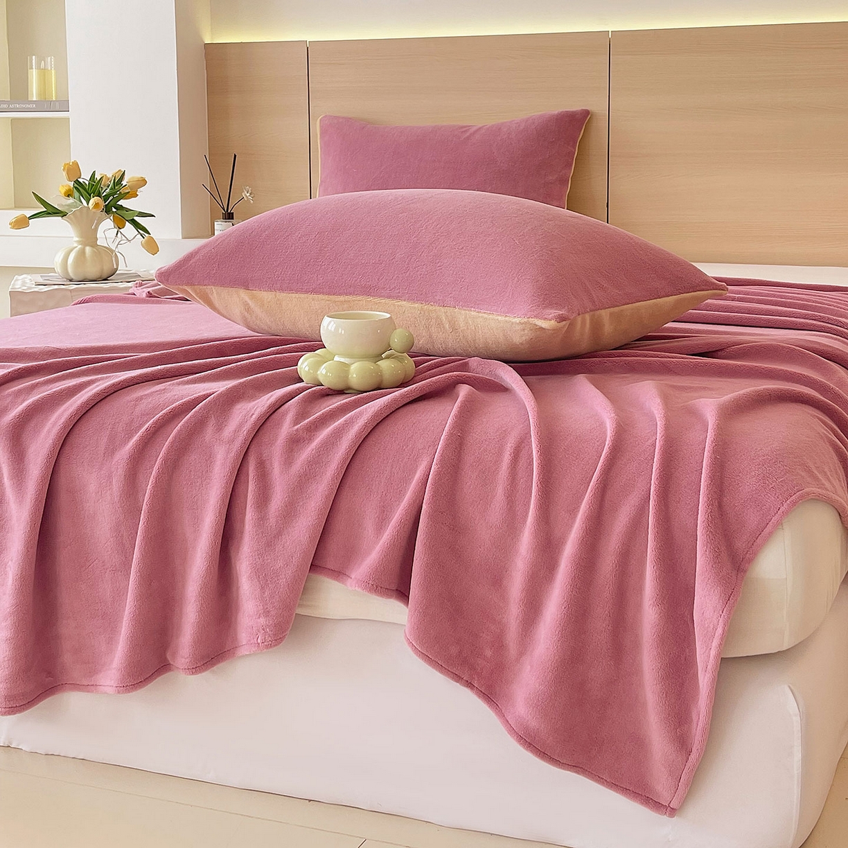 91家纺网 家纺一手货源 找家纺 小懒猪 2025年新款220克A类牛奶绒单床单 紫粉