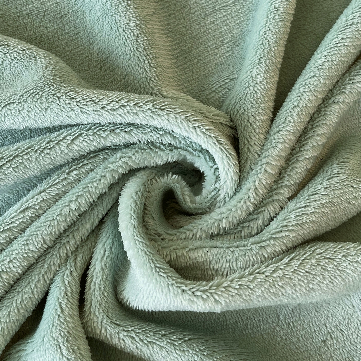 91家纺网 家纺一手货源 找家纺 小懒猪 2025年新款220克A类牛奶绒单床单 浅绿