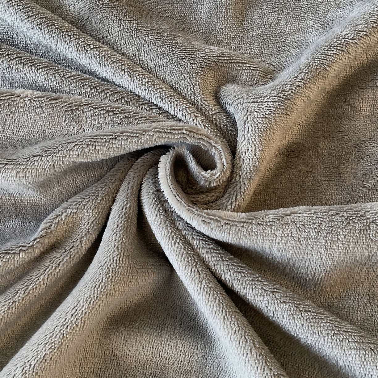 91家纺网 家纺一手货源 找家纺 小懒猪 2025年新款220克A类牛奶绒单床单 银灰