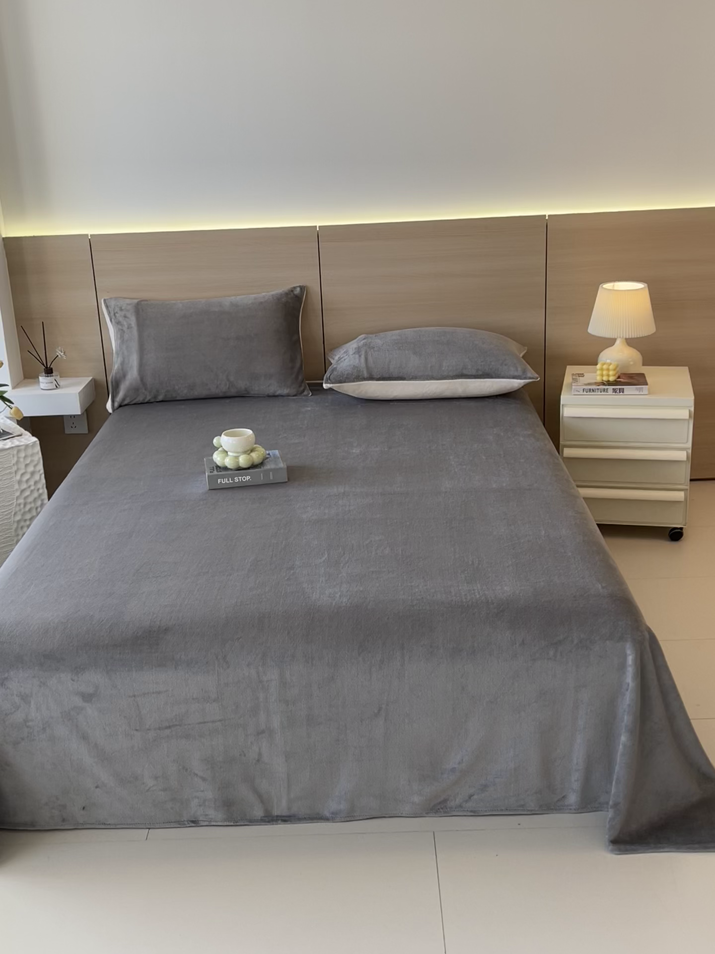 91家纺网 家纺一手货源 找家纺 小懒猪 2025年新款220克A类牛奶绒单床单 银灰