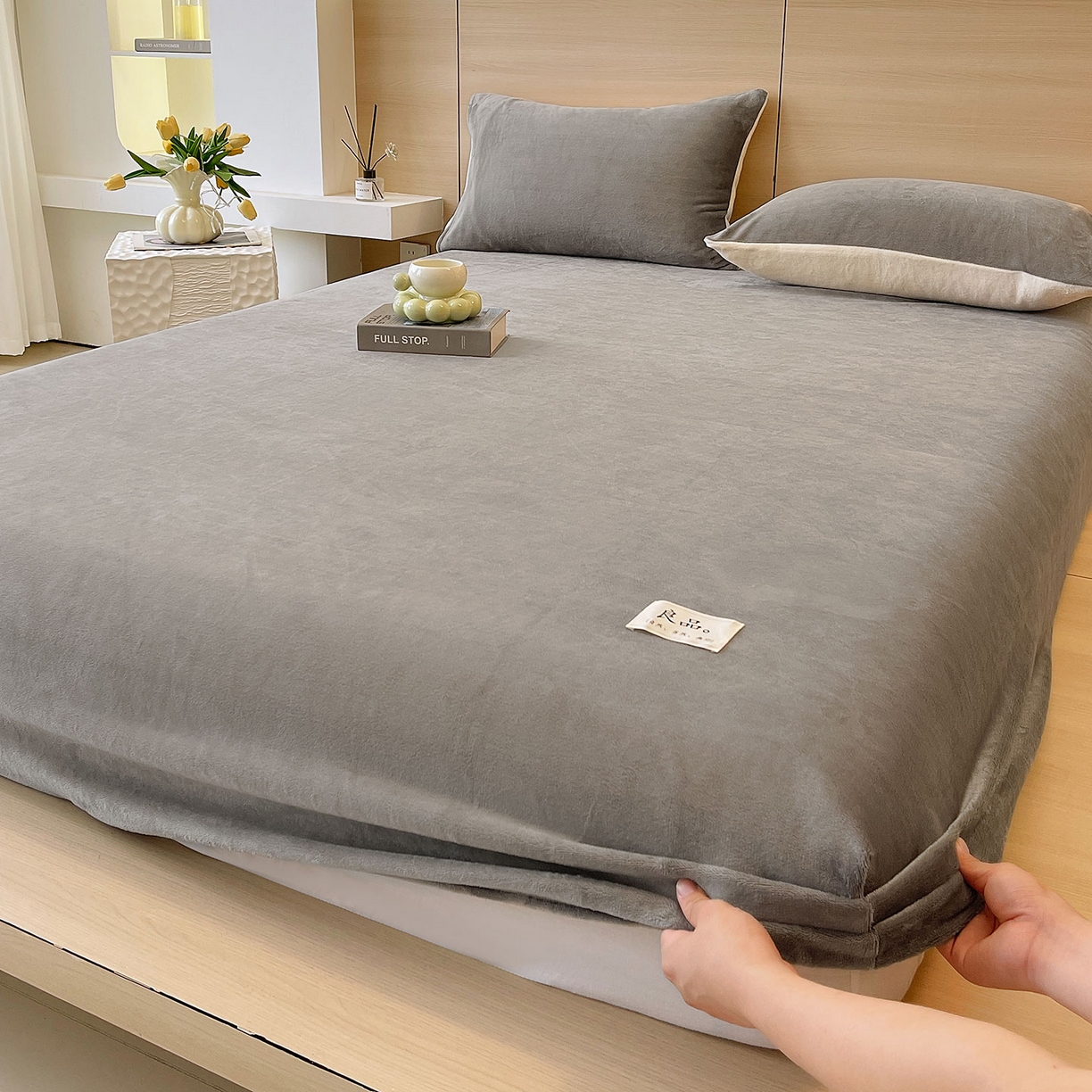 91家纺网 家纺一手货源 找家纺 （总）小懒猪 2025年新款220克A类牛奶绒单床笠