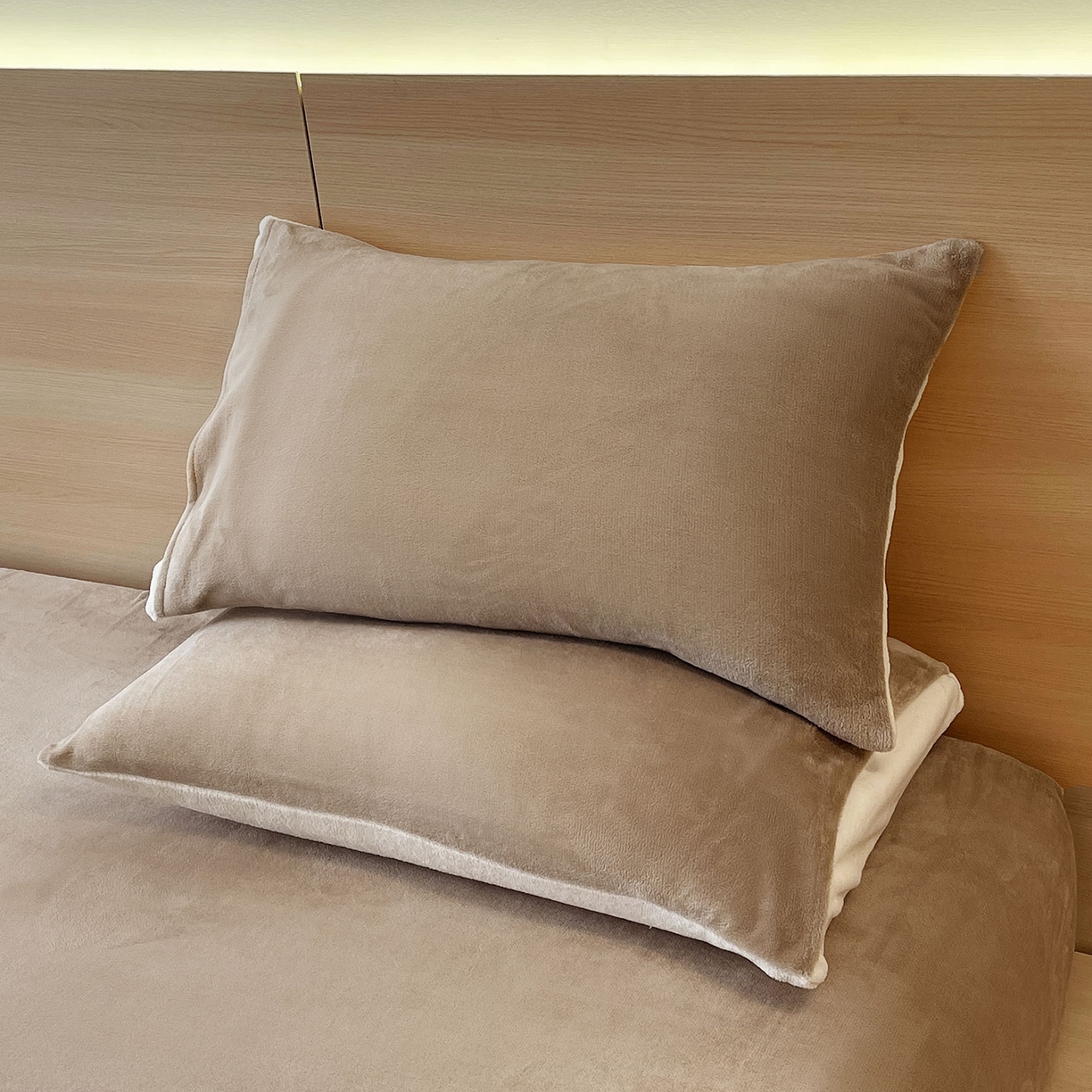 91家纺网 家纺一手货源 找家纺 小懒猪 2025年新款220克A类牛奶绒单床笠 咖色