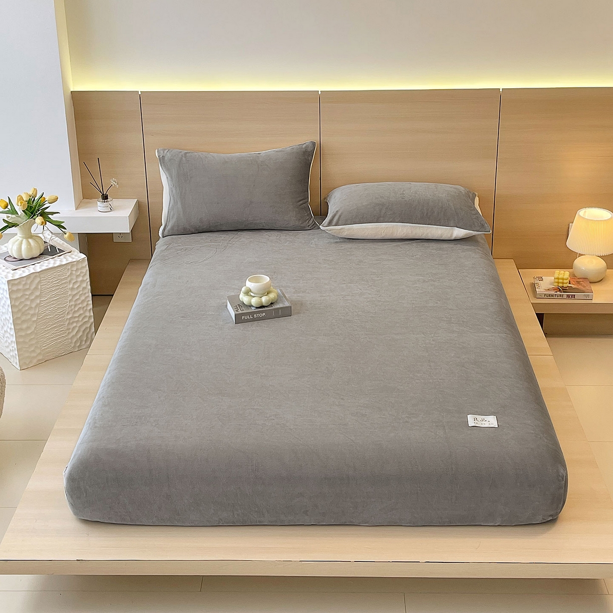 91家纺网 家纺一手货源 找家纺 小懒猪 2025年新款220克A类牛奶绒单床笠 银灰