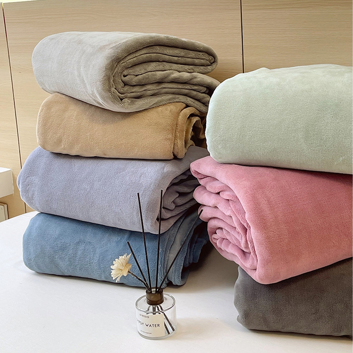 91家纺网 家纺一手货源 找家纺 小懒猪 2025年新款220克A类牛奶绒单床笠 组合图仅做展示不可下单