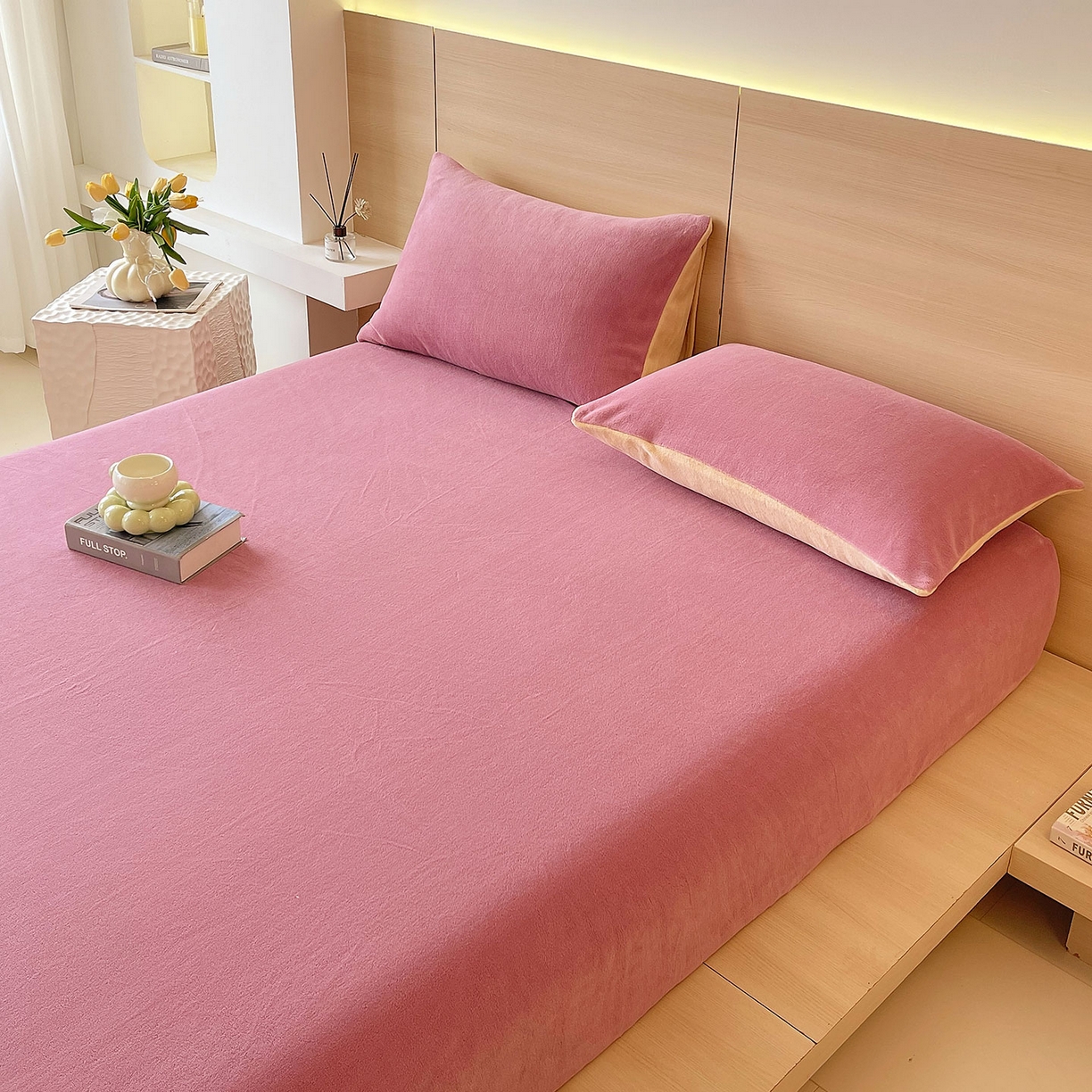 91家纺网 家纺一手货源 找家纺 小懒猪 2025年新款220克A类牛奶绒单床笠 紫粉