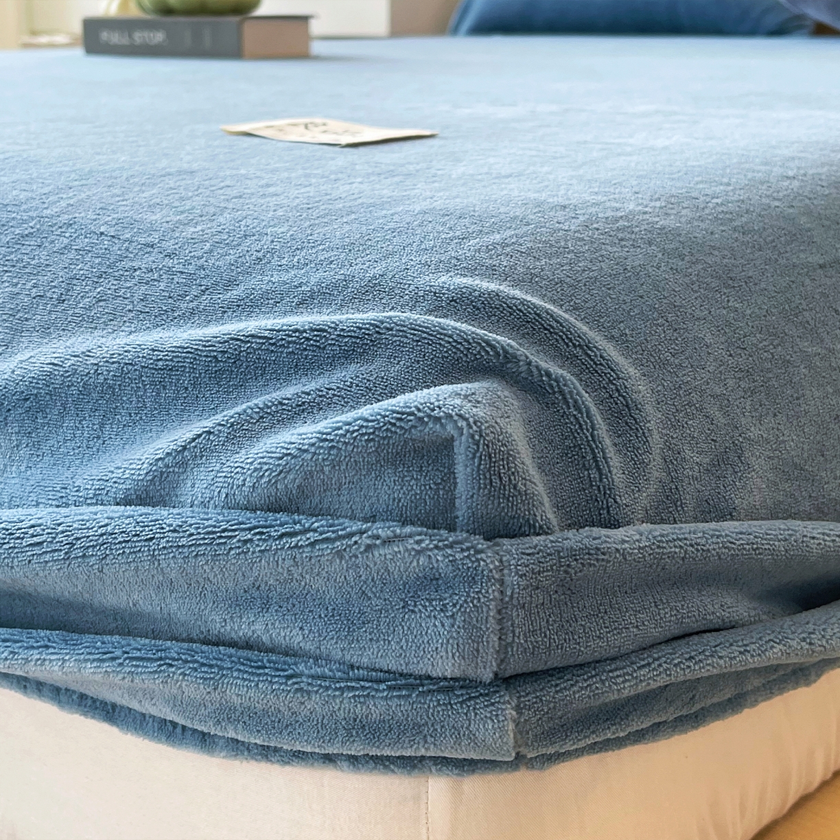 91家纺网 家纺一手货源 找家纺 小懒猪 2025年新款220克A类牛奶绒单床笠 复古蓝