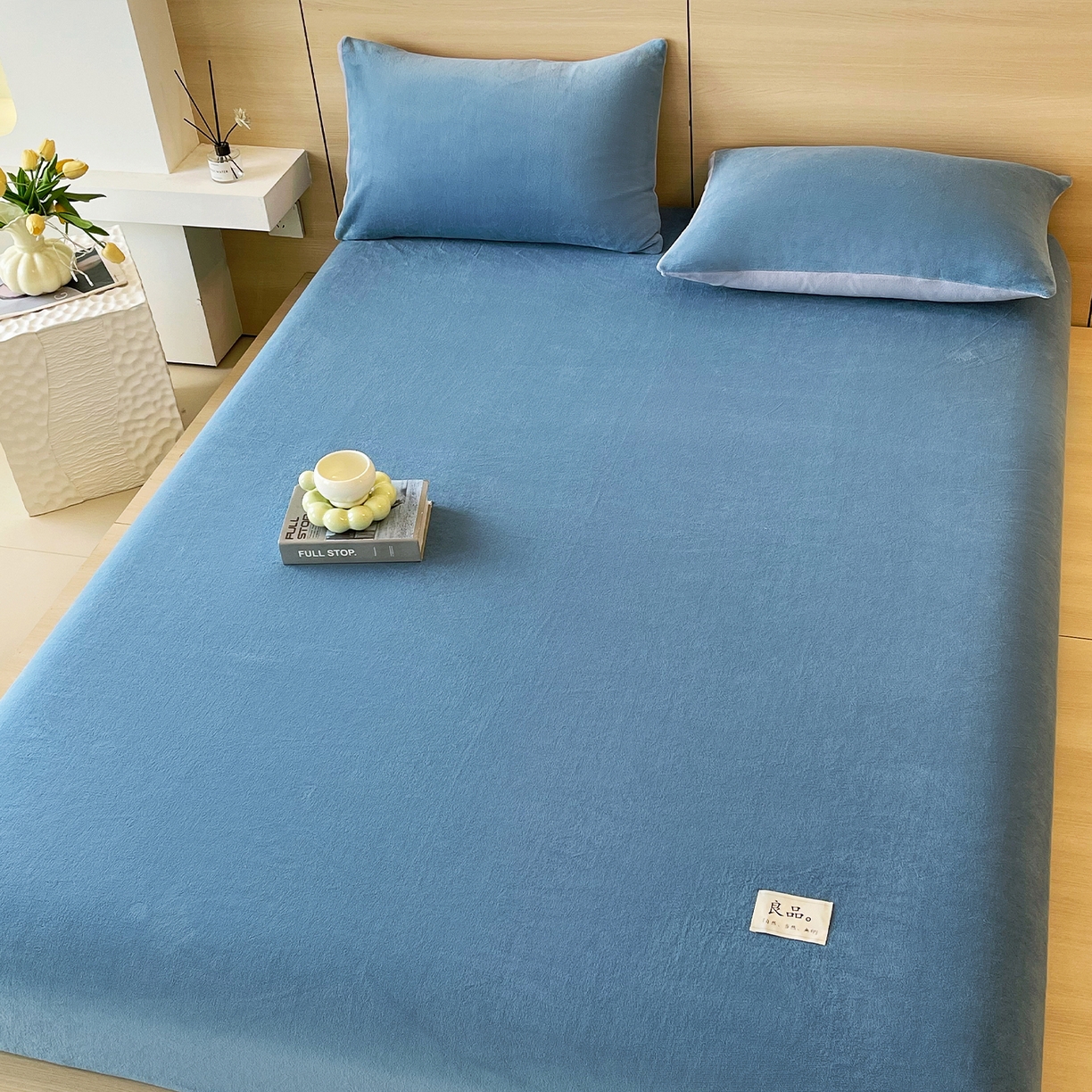 91家纺网 家纺一手货源 找家纺 小懒猪 2025年新款220克A类牛奶绒单床笠 复古蓝