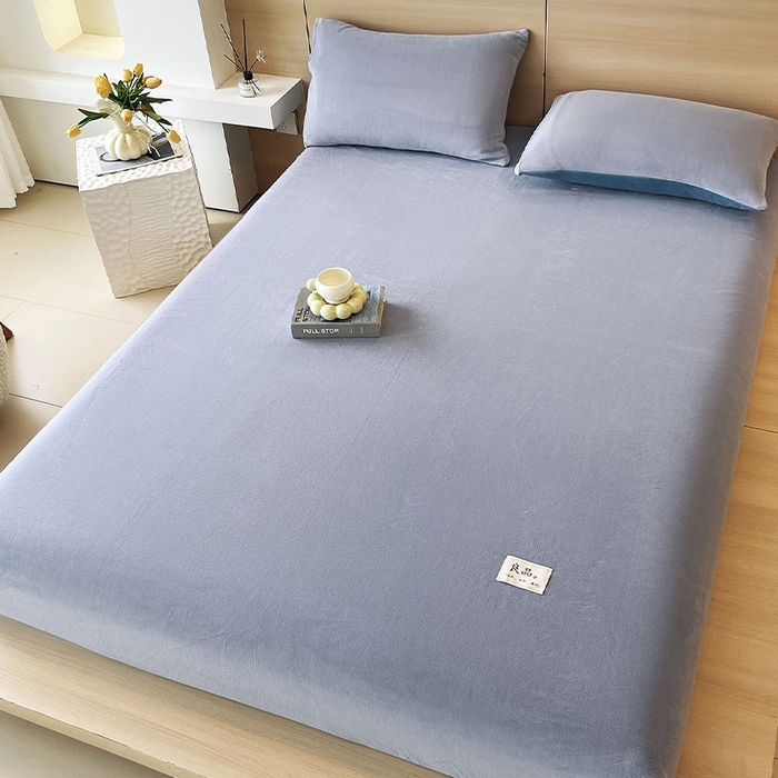 91家纺网 家纺一手货源 找家纺 小懒猪 2025年新款220克A类牛奶绒单床笠 婴儿兰