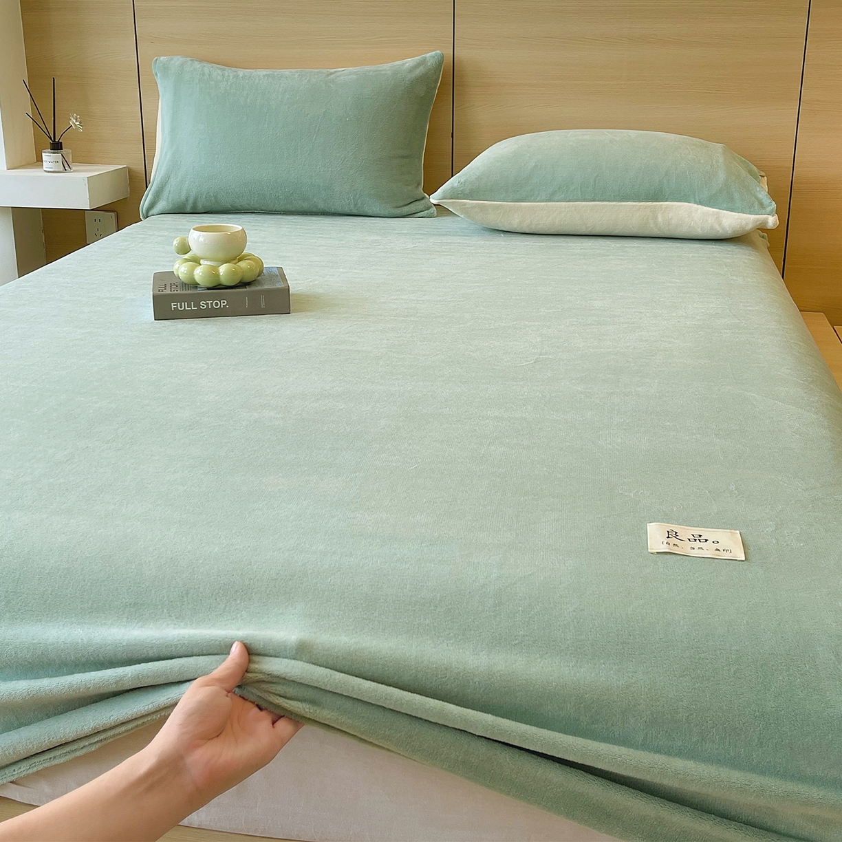 91家纺网 家纺一手货源 找家纺 小懒猪 2025年新款220克A类牛奶绒单床笠 浅绿