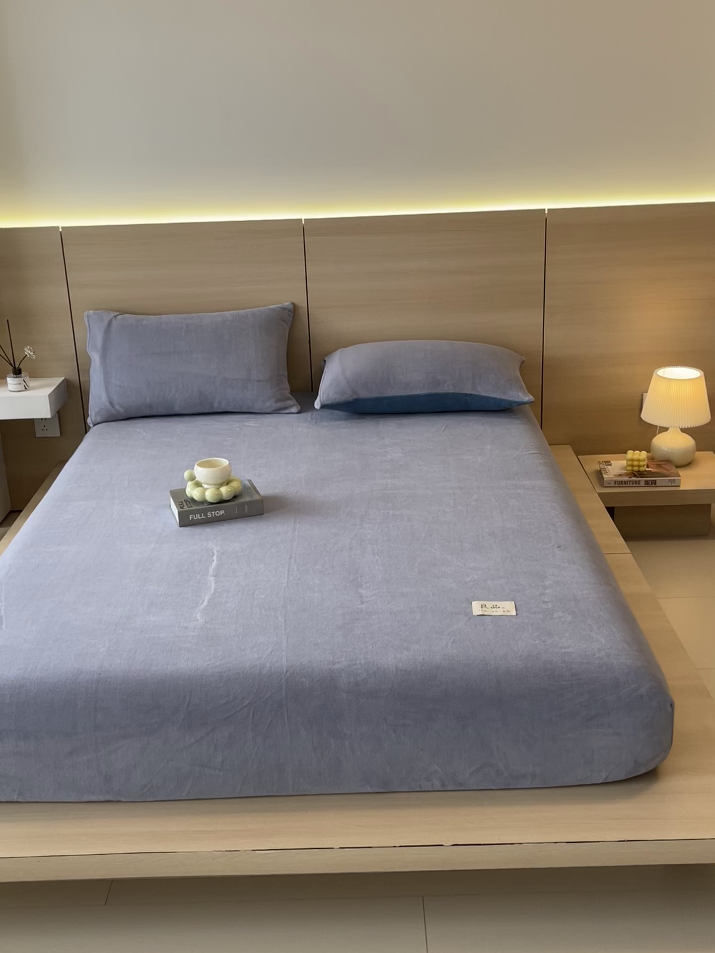 91家纺网 家纺一手货源 找家纺 小懒猪 2025年新款220克A类牛奶绒单床笠 婴儿兰