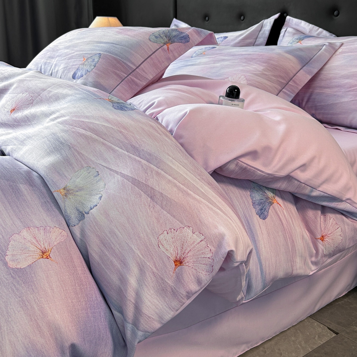 91家纺网 家纺一手货源 找家纺 玉海棠家纺 2025新款数码印花加厚全棉磨毛四件套 紫潭浮金